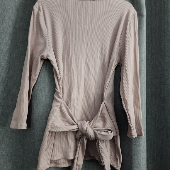 Express Dusty Pink Ribbed Top - Picture 2 of 5